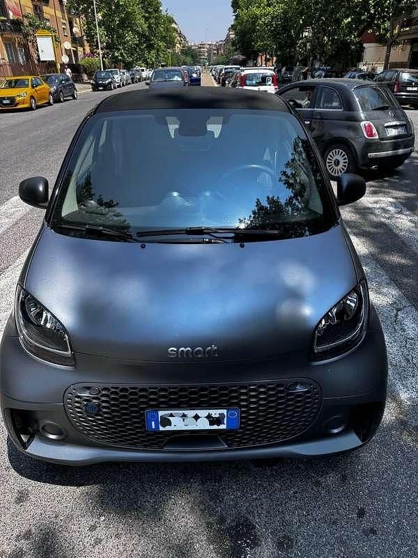 Nero Usata 2022 Smart ForTwo Electric Drive Due volumi | 12.000 € (Ottimo prezzo) - Immagine 1/4