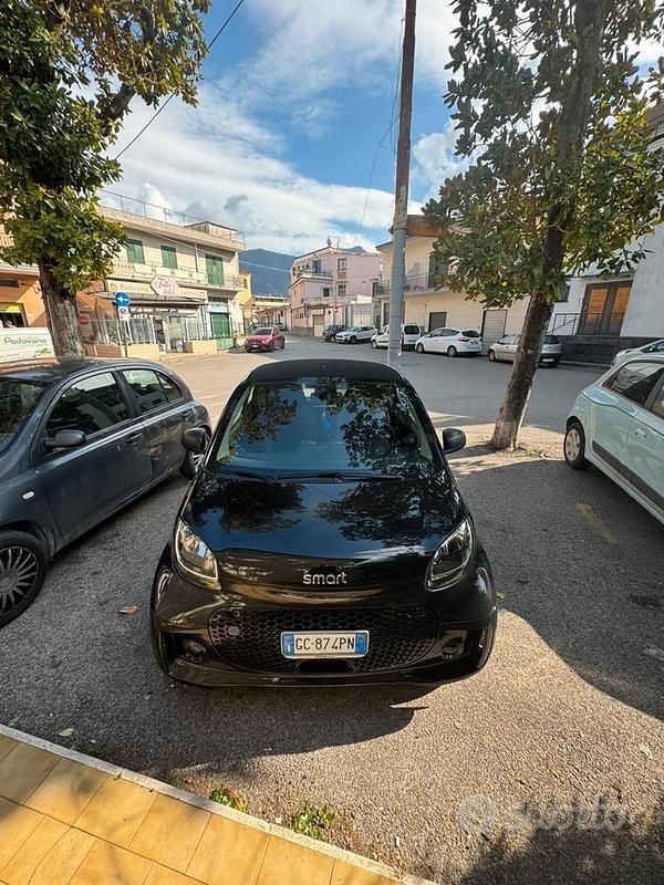 Usata Smart ForTwo Coupé Passion 41 kW (56 CV) 2020 Nero Utilitaria
