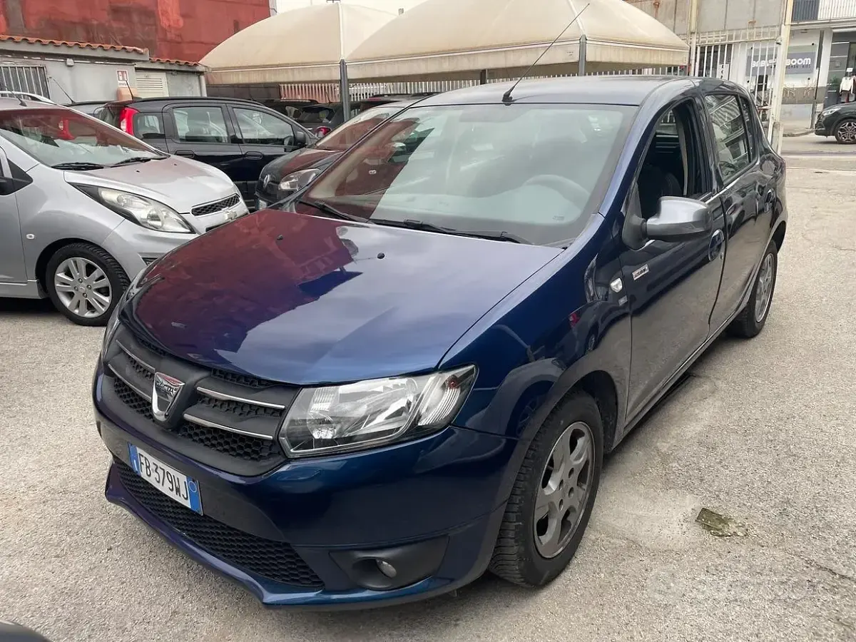 Usata Dacia Sandero 90 CV (66 kW) 2015 Grigio Berlina