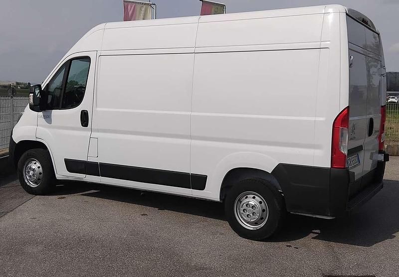 Usata Citroën Jumper 120 CV (88 kW) 2023 Bianco Monovolume