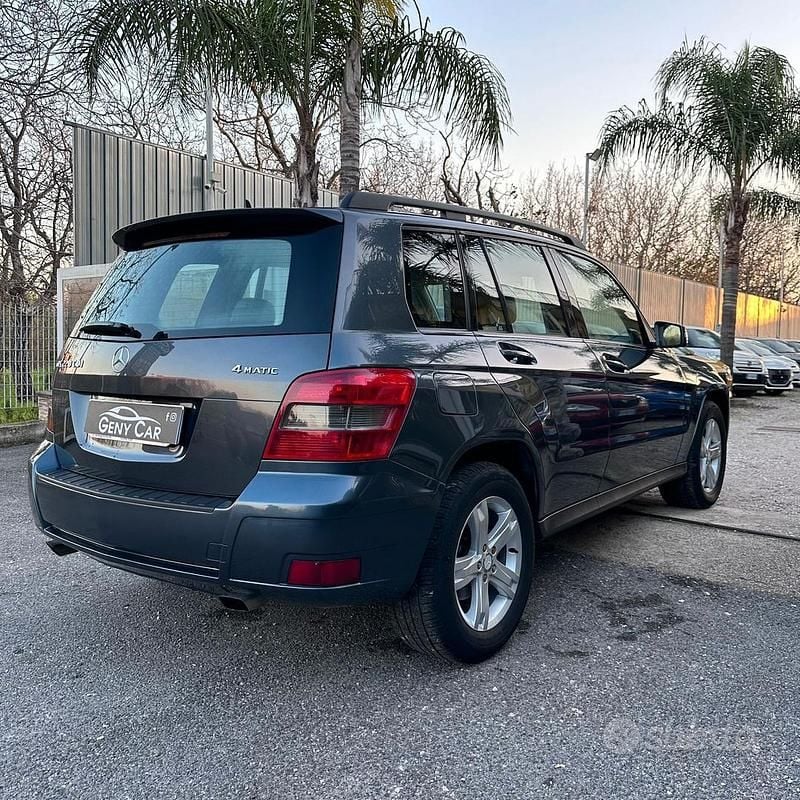 Usata Mercedes GLK220 169 CV (124 kW) 2010 Grigio SUV