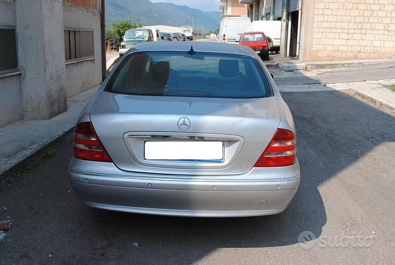 Usata Mercedes S280 224 CV (164 kW) 1999 Grigio Berlina