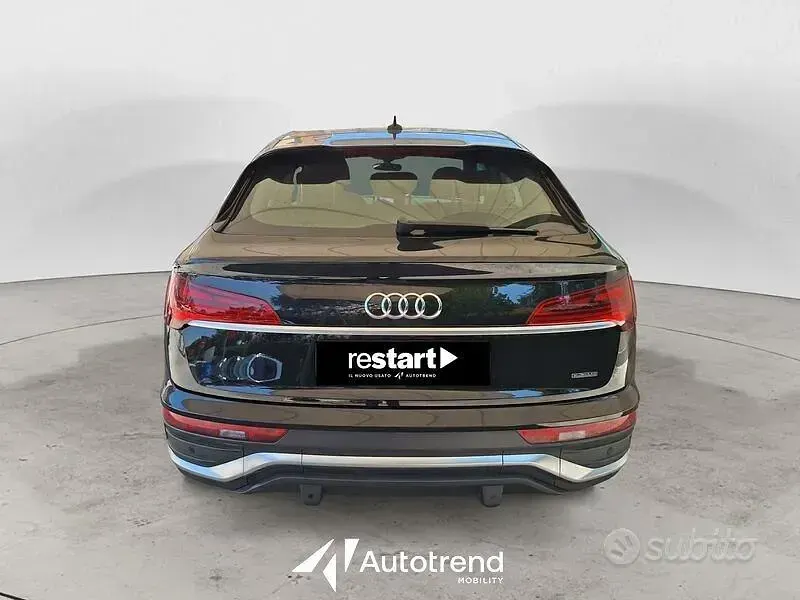 Usata Audi Q5 Sportback Ambiente 204 CV (150 kW) 2022 Nero SUV