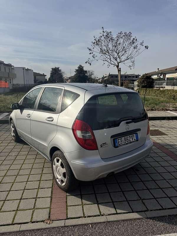 Usata Mercedes A160 SE 95 CV (69 kW) 2011 Monovolume