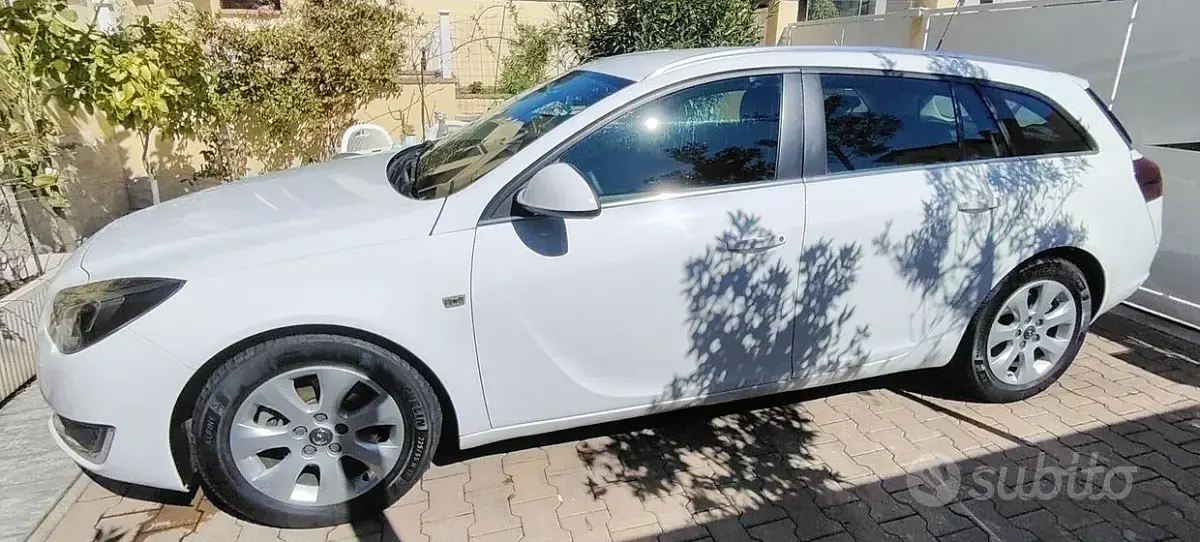 Usata Opel Insignia 2015 Bianco Station wagon