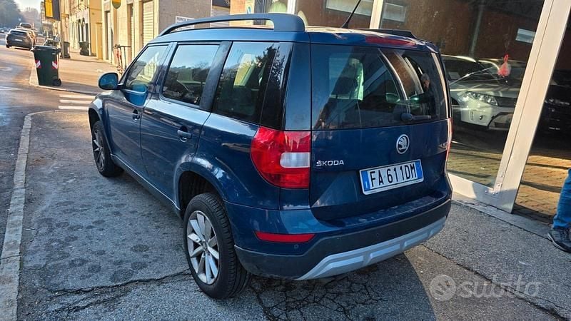 Usata Skoda Yeti Easy 110 CV (80 kW) 2015 Blu SUV