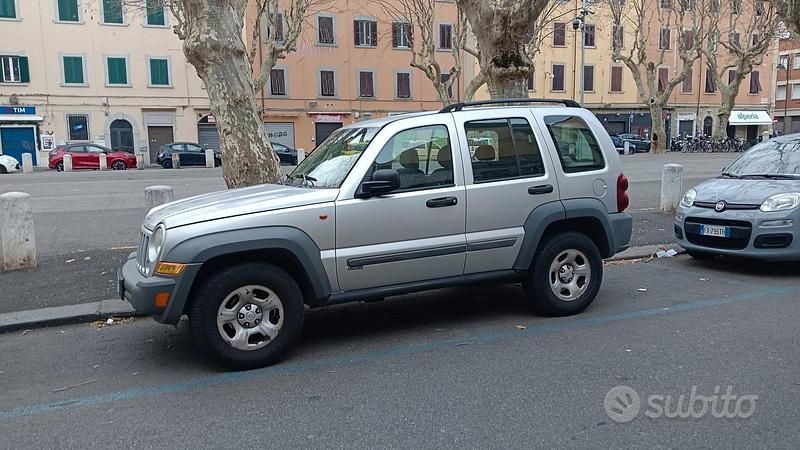 Usata Jeep Cherokee Sport 2005 SUV