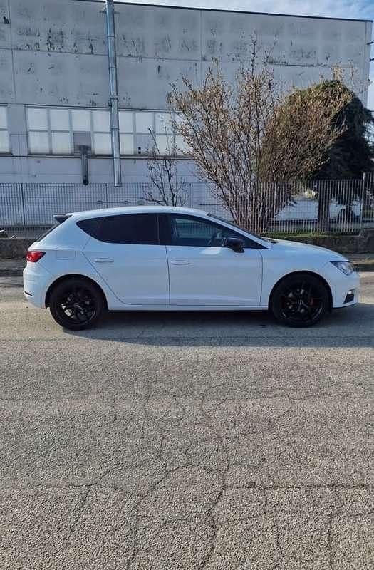 Usata Seat Leon Business 150 CV (110 kW) 2020 Berlina