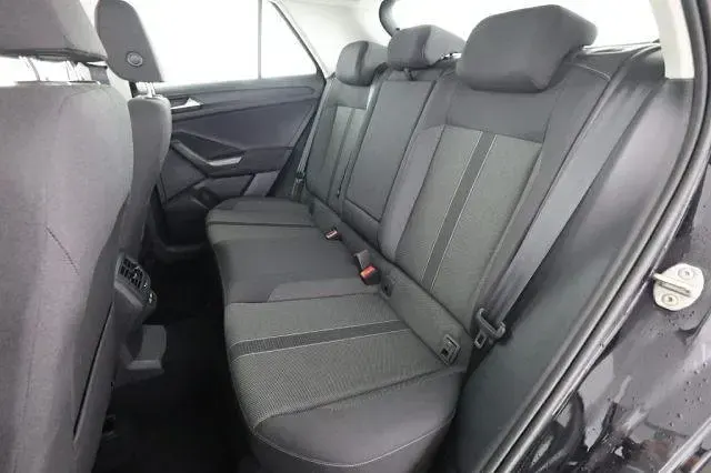 Usata VW T-Roc Life 110 CV (80 kW) 2024 Nero perla SUV
