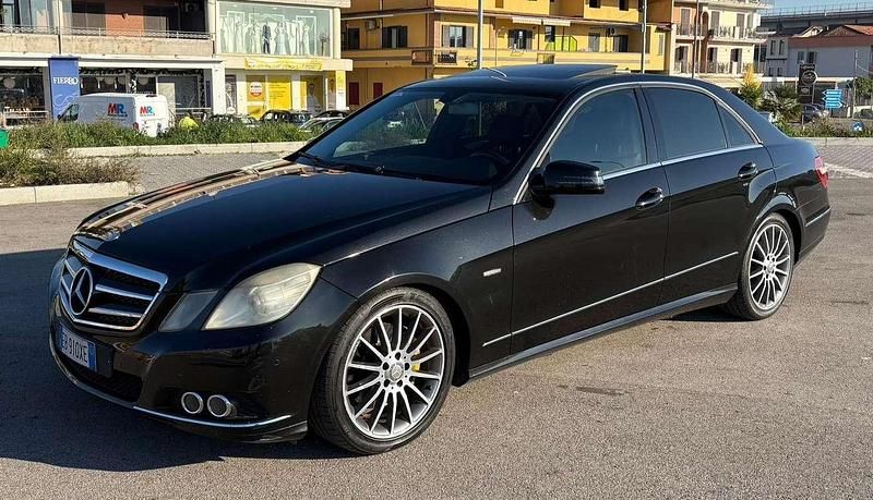Usata Mercedes E250 AMG 204 CV (150 kW) 2010 Berlina