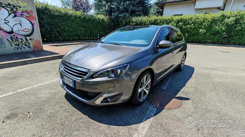 Usata Peugeot 308 SW Allure 120 CV (88 kW) 2016 Grigio Station wagon