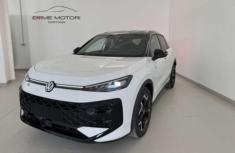 Nuova VW T-Roc R-line 150 CV (110 kW) 2026 Wolf grey met (+810€) SUV