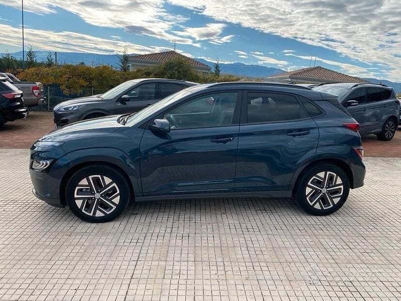 Usata Hyundai Kona 100 kW (136 CV) 2022 Grigio SUV