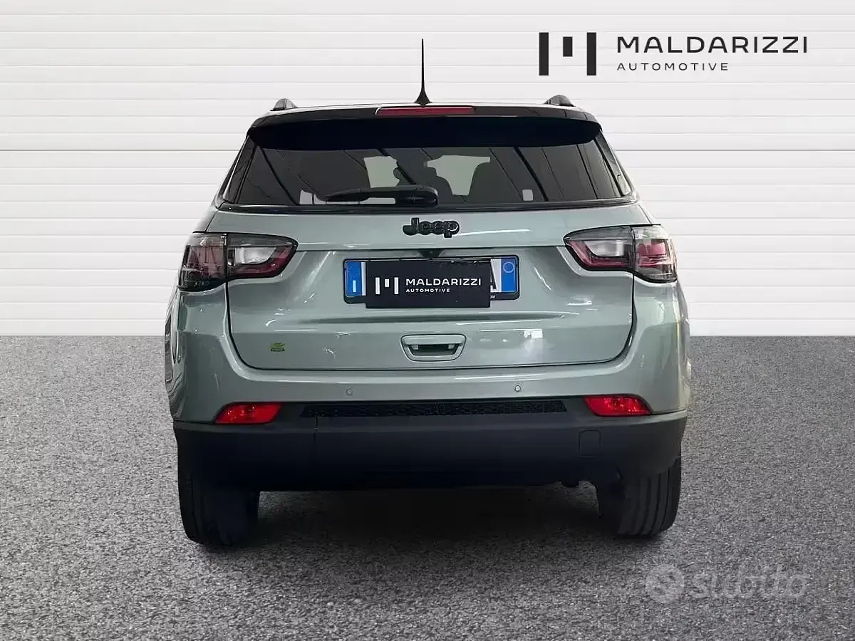 Usata Jeep Compass 131 CV (96 kW) 2022 Verde SUV