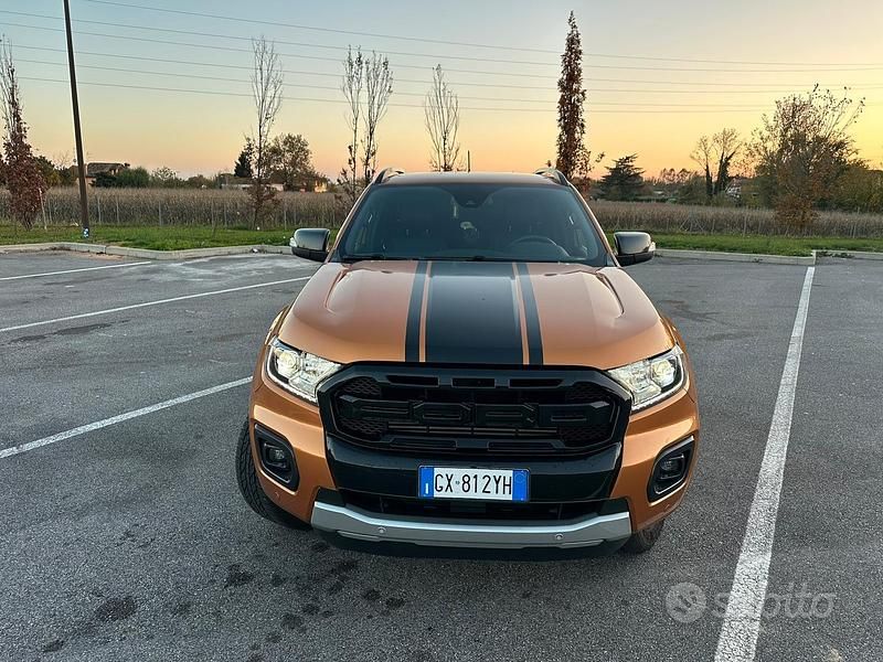 Usata Ford Ranger Wildtrack 213 CV (156 kW) 2021 Arancione Pick-up