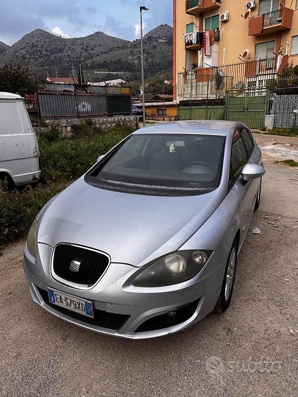 Usata Seat Leon 2011 Grigio Utilitaria