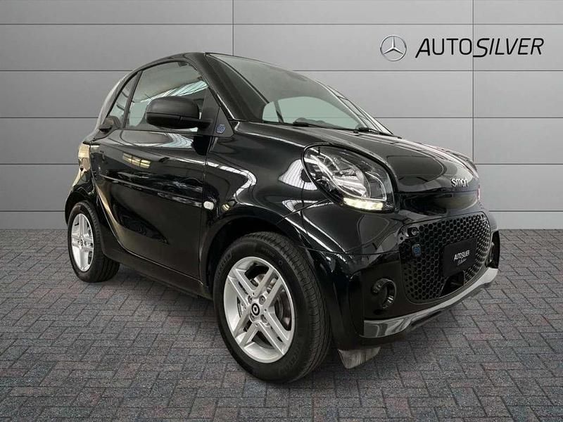 Nero / pastello Usata 2023 Smart ForTwo Electric Drive Pure Due volumi | 11.800 € (Super prezzo) - Immagine 1/4