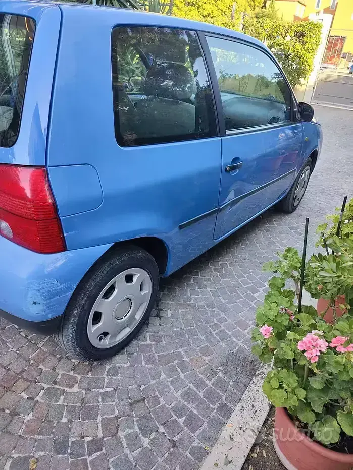 Usata VW Lupo Trendline 50 CV (36 kW) 1999 Bluazzurro Utilitaria