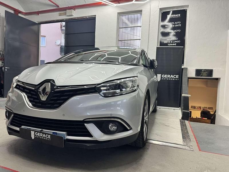 Usata Renault Scénic IV Intens 110 CV (80 kW) 2017 Argento Monovolume