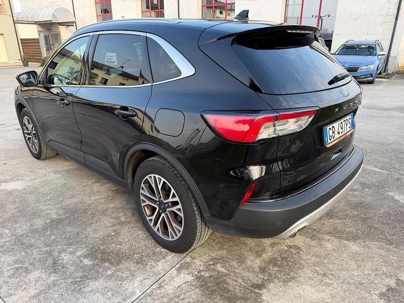 Usata Ford Kuga Business Edition 120 CV (88 kW) 2021 Nero SUV