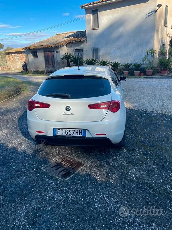 Usata Alfa Romeo Giulietta 109 CV (80 kW) 2016 Berlina