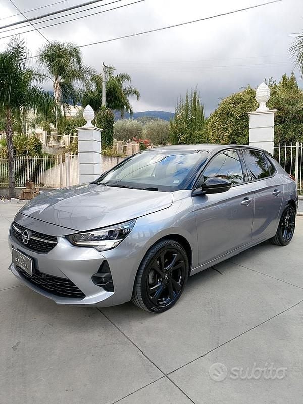 Usata Opel Corsa GS Line 100 CV (73 kW) 2020 Grigio Berlina