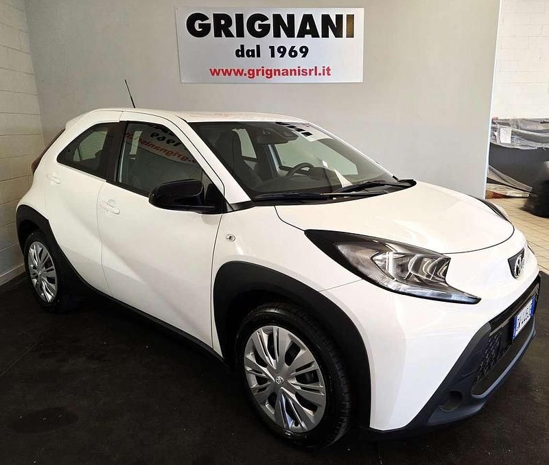 Usata Toyota Aygo X Active 72 CV (52 kW) 2024 Bianco SUV