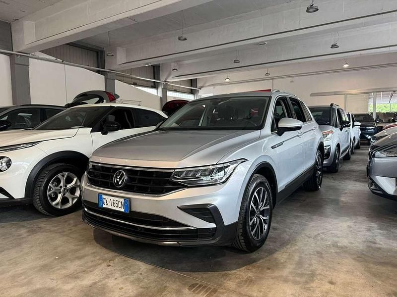 Grigio Usata 2022 VW Tiguan Life SUV | 23.000 € (Super prezzo) - Immagine 1/3