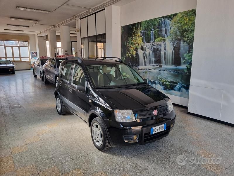 Usata Fiat Panda Climbing 60 CV (44 kW) 2008 Nero Utilitaria