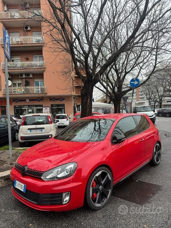 Usata VW Golf VI GTI 280 CV (205 kW) 2010 Rosso Utilitaria