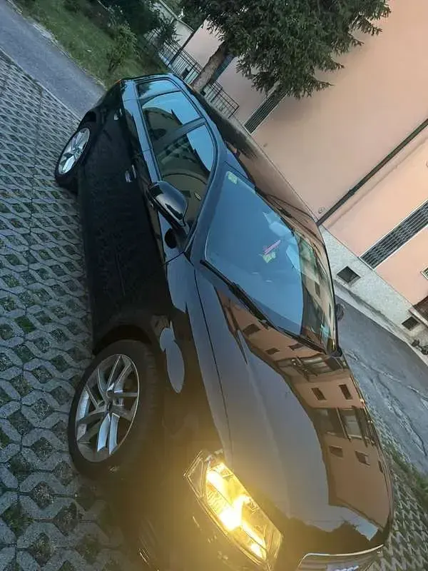 Usata Audi A3 Sportback Ambiente 105 CV (77 kW) 2009 Utilitaria