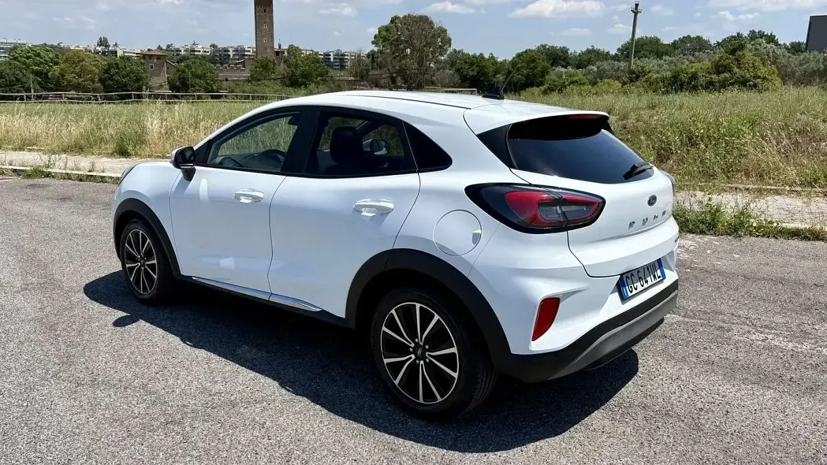 Usata Ford Puma Titanium 125 CV (91 kW) 2021 Bianco SUV