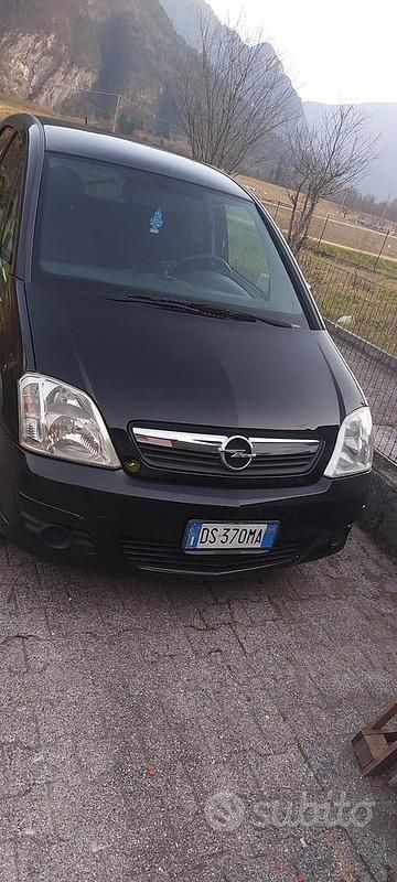 Usata Opel Meriva 101 CV (74 kW) 2008 Nero Monovolume