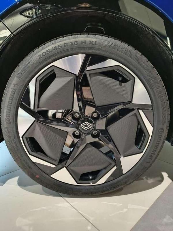 Nuova Renault Clio V Techno 116 CV (85 kW) 2026 Blu metallizzato Berlina