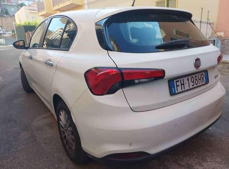Usata Fiat Tipo Pop 95 CV (69 kW) 2017 Berlina