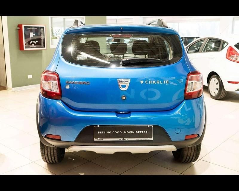 Usata Dacia Sandero Prestige 90 CV (66 kW) 2015 Blu/azzurro Utilitaria