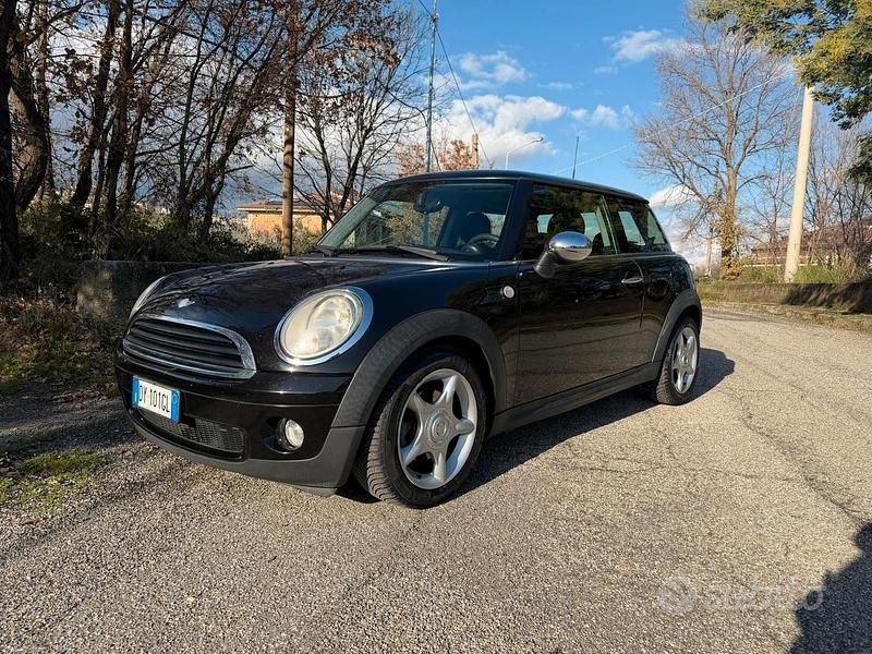 Usata Mini ONE 75 CV (55 kW) 2009 Nero Utilitaria