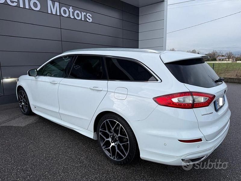 Usata Ford Mondeo ST-Line 180 CV (132 kW) 2017 Bianco Station wagon