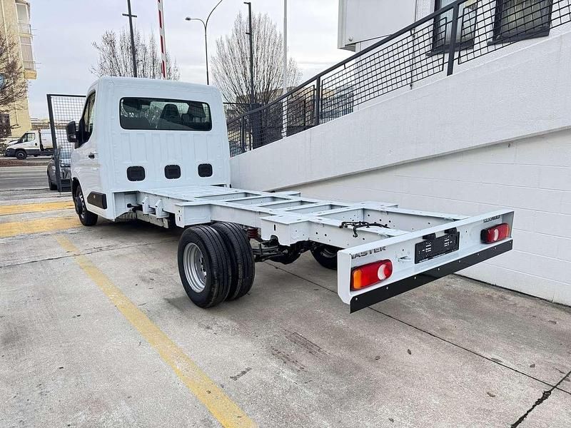 Nuova Renault Master 170 CV (125 kW) 2026 Bianco Monovolume