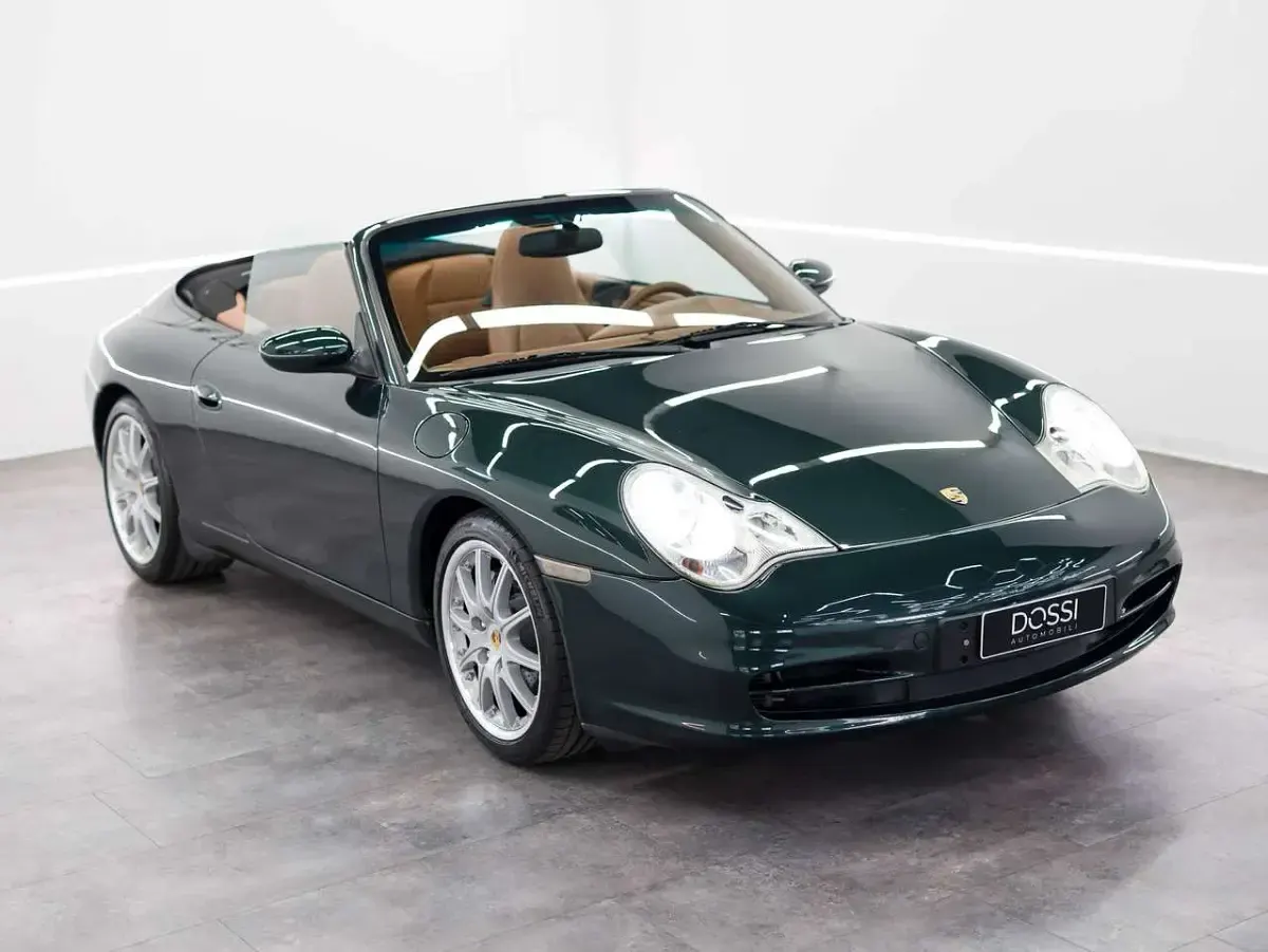Usata Porsche 911 Carrera Cabriolet 320 CV (235 kW) 2002 Verde Cabrio