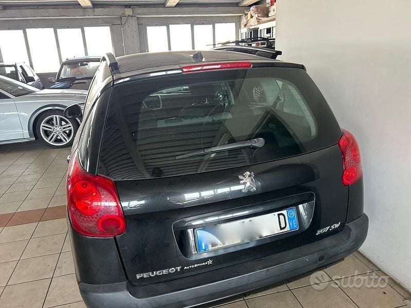 Usata Peugeot 207 Sport 75 CV (55 kW) 2009 Nero Berlina