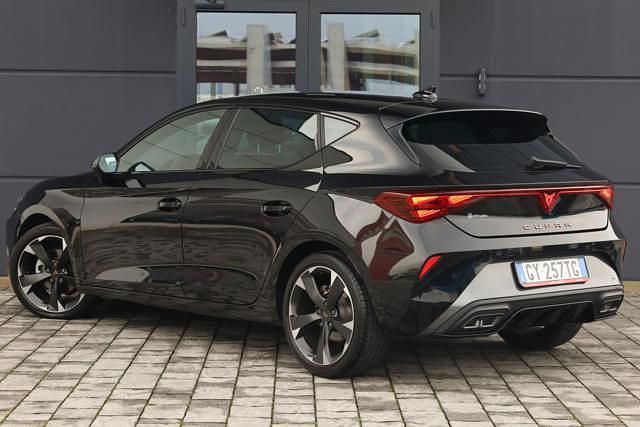 Usata Cupra Leon 150 CV (110 kW) 2025 Nero Berlina