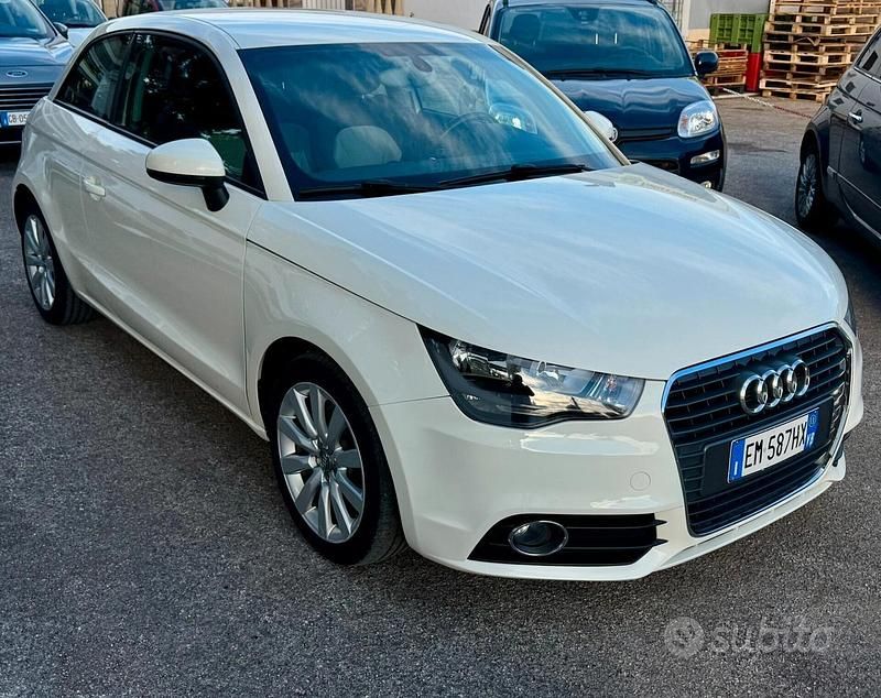 Usata Audi A1 Ambition 105 CV (77 kW) 2013 Bianco Utilitaria