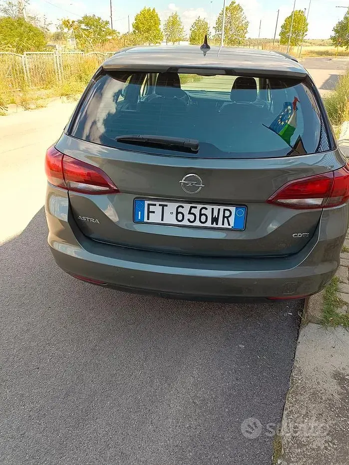 Usata Opel Astra Business 110 CV (80 kW) 2019 Grigio Station wagon