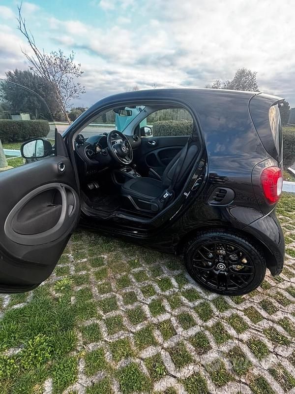 Usata Smart ForTwo Coupé Superpassion 2019 Nero Coupé