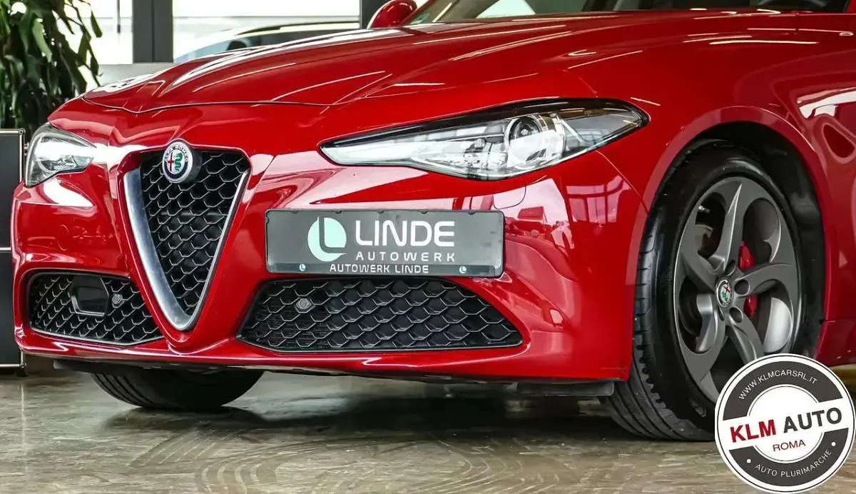 Usata Alfa Romeo Giulia 200 CV (147 kW) 2018 Rosso Berlina