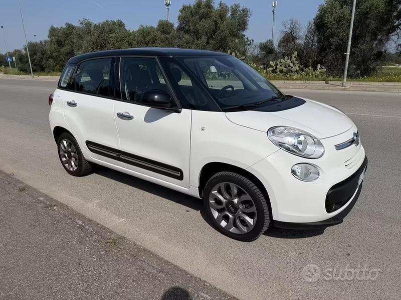 Usata Fiat 500L Lounge 80 CV (58 kW) 2016 Bianco Monovolume