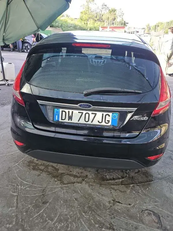 Usata Ford Fiesta Titanium 82 CV (60 kW) 2009 Berlina