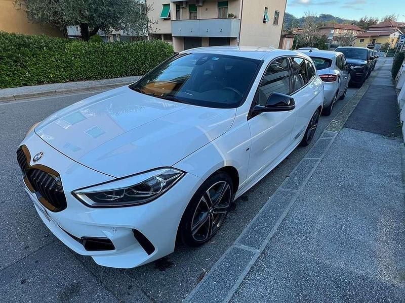 Usata BMW 118 M Sport 150 CV (110 kW) 2021 Bianco Utilitaria