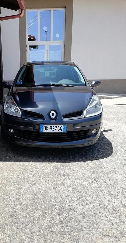 Usata Renault Clio II 85 CV (62 kW) 2007 Nero Berlina